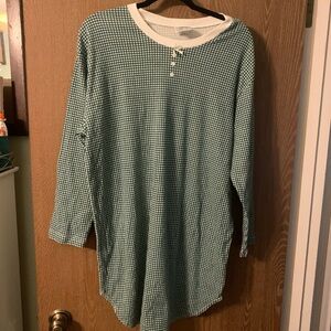 Vintage Karen Neuburger long sleeve green and white night gown